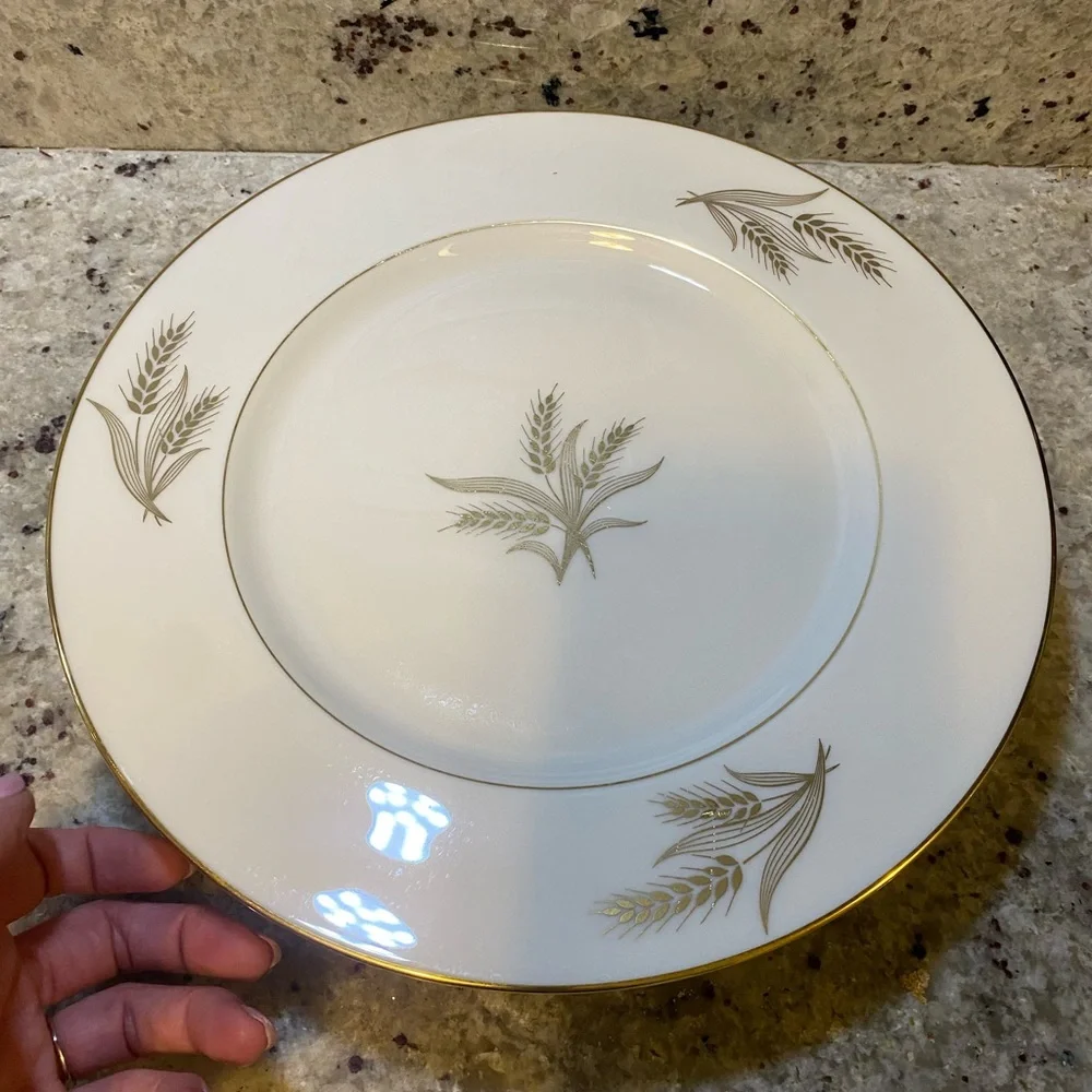 Set Of‎ 8 Lenox Harvest Cream And Gold Dinner Plates